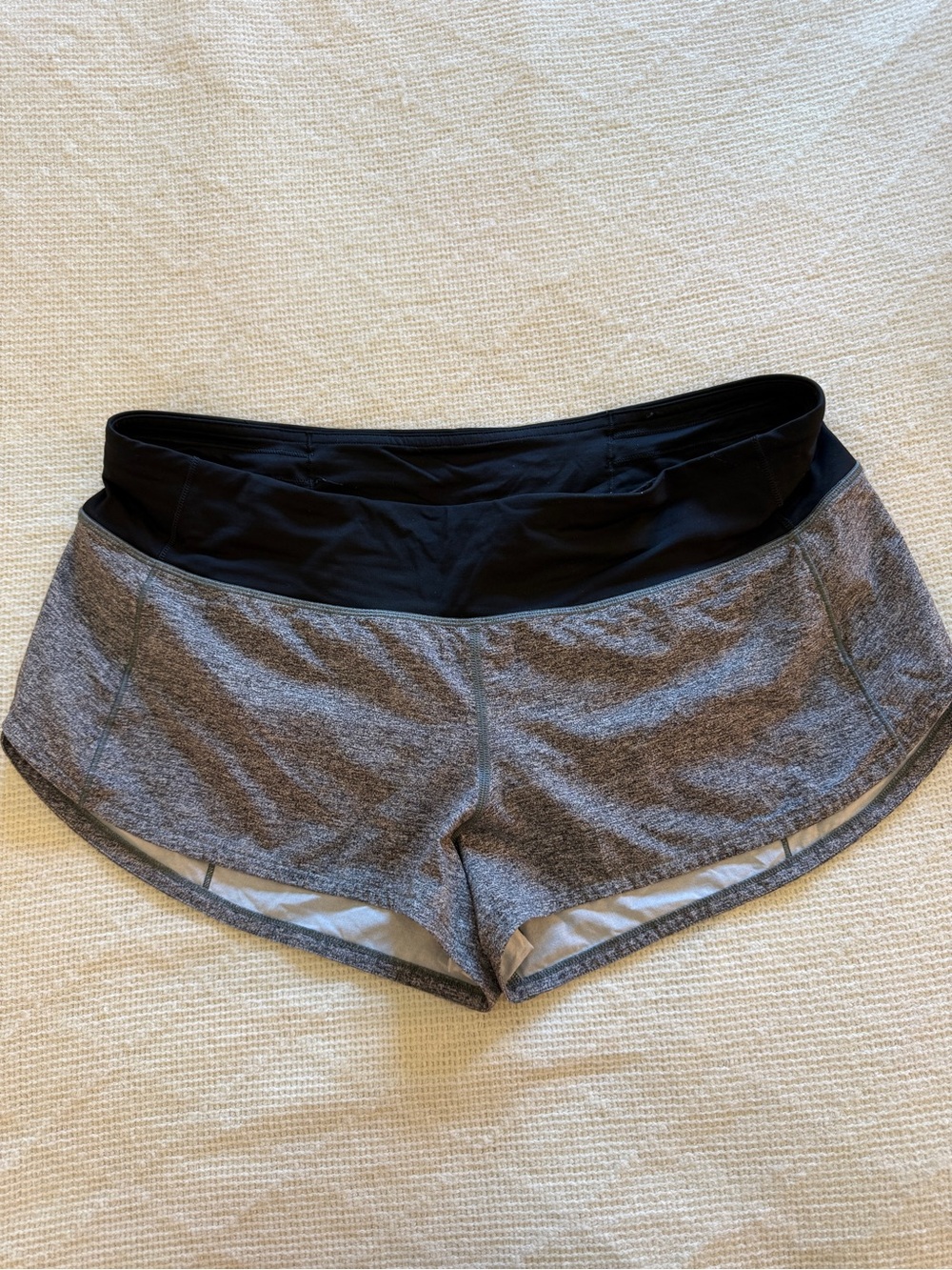 Lululemon Speed Up Low Rise Lined Running Shorts Heathered Gray 10 2.5 Inseam - Picture 1 of 5